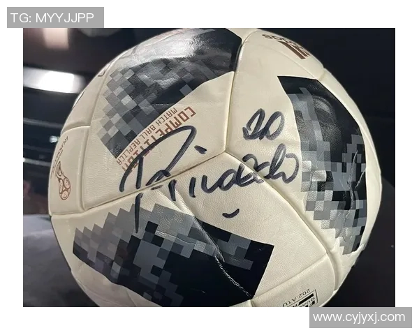 足球明星亲自签名球星足球,珍藏版球迷必备的梦想之物