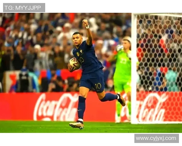 足球明星荣耀时刻珍藏照片集锦展现冠军风采与激情瞬间